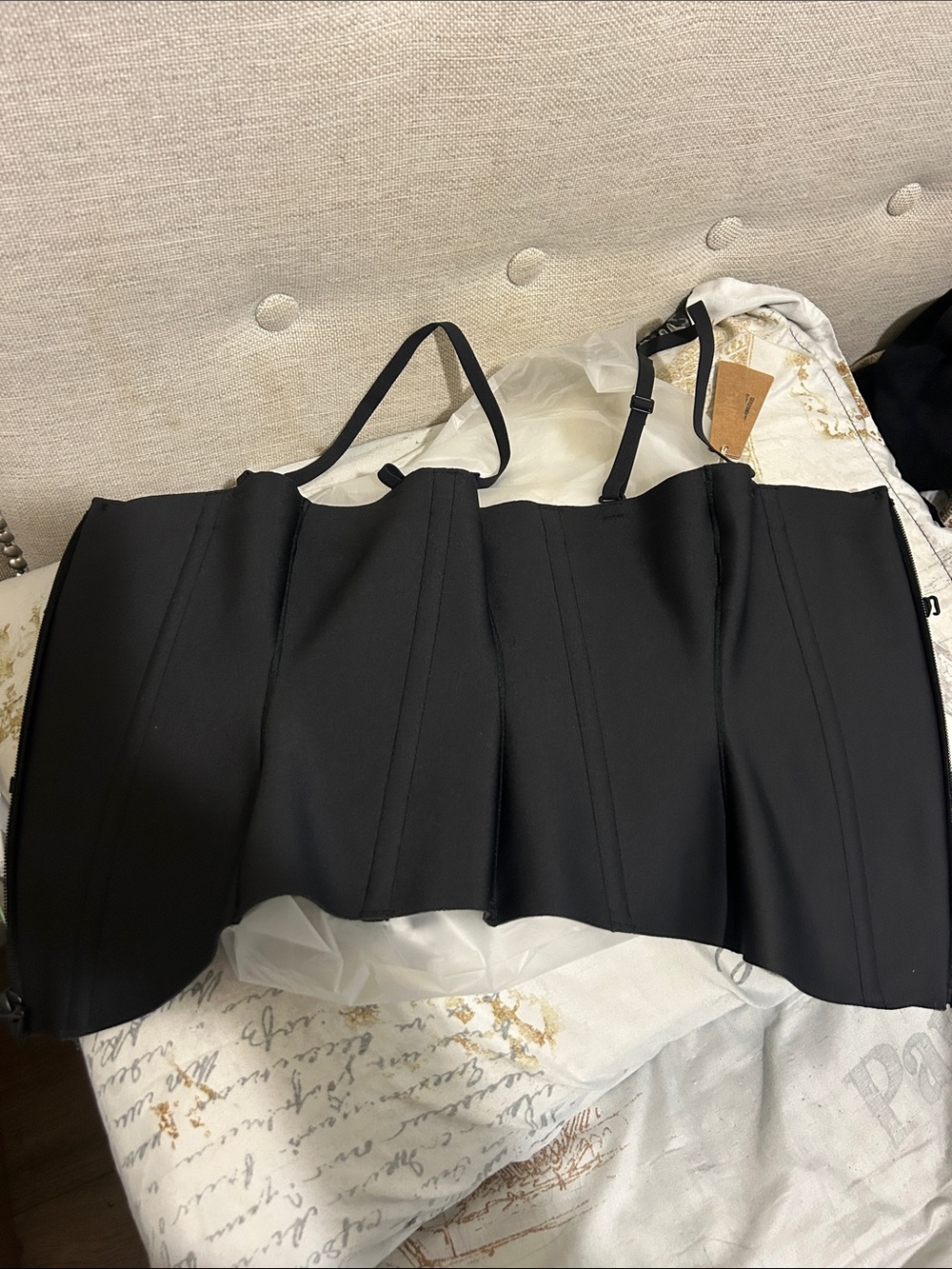 SKIMS waist clincher